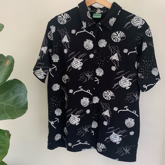 100% Cotton Seashell Button Up - Picture 2 of 8